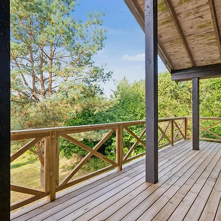 Cosy On A Large Hilly Natural Plot With Covered Terrace And Loft Close To Helgenaes Unique Landscape, Viewpoints And The Feriehus Knebel