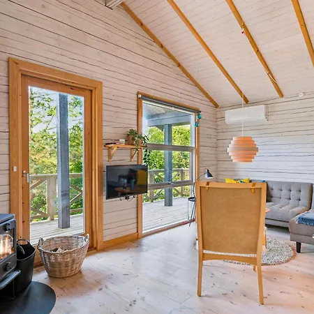 Cozy On Helgenaes Holiday home