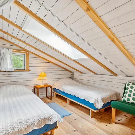 Cosy On A Large Hilly Natural Plot With Covered Terrace And Loft Close To Helgenaes Unique Landscape, Viewpoints And The Дом отдыха *